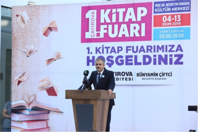 Kitap fuarı kapılarını açtı