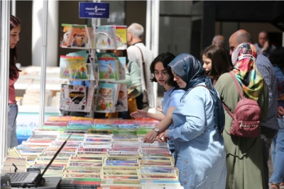 Kitap Fuarına ilk günden yoğun ilgi