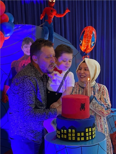 Kıvanç' a hediye yağmuru