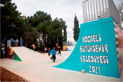 Kocaeli istiyor, Büyükşehir yapıyor