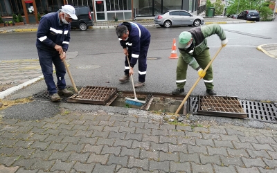 Kocaeli’de mazgallar temizleniyor