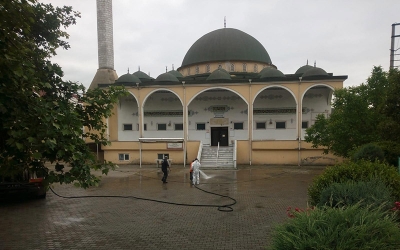 Körfez’de 70 camide cuma hazırlığı