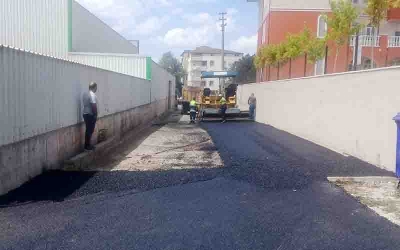 Körfez’de asfalt çalışmaları sürüyor