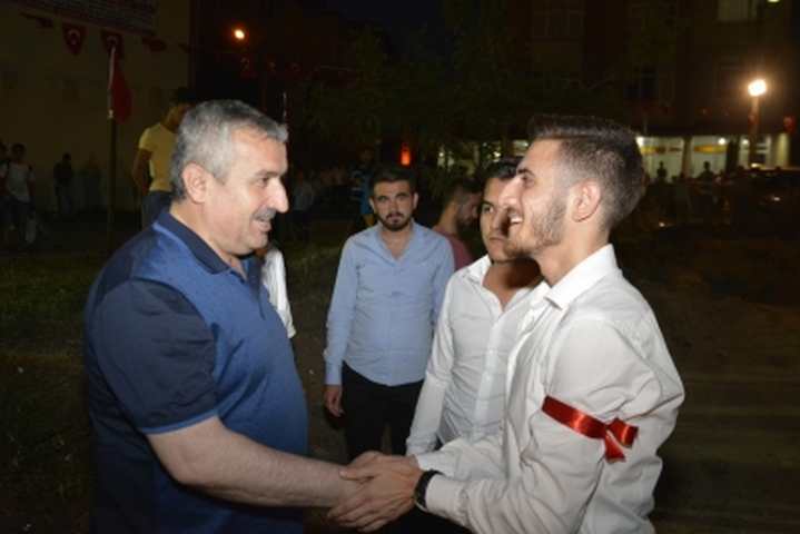 Körfezli Mehmetçikleri Başkan Baran uğurladı.