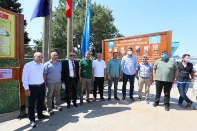 Kovanağzı Plajı’nda Mavi Bayrak dalgalanmaya başladı