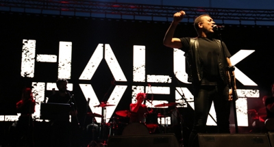 Kurtuluş gününde Haluk Levent coşkusu