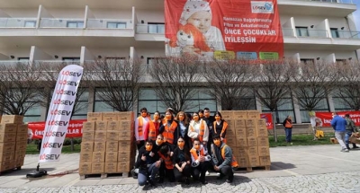 LÖSEV’DEN TÜM HASTALARINA KOLİ KOLİ MUTLULUK!