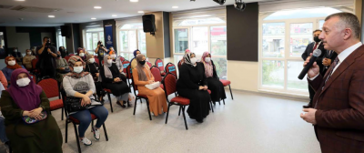 “Lütfen çocuklarınızı ve ailelerinizi ihmal etmeyin” , “Sosyal medya çocuklarımız için ciddi riskler içeriyor” 