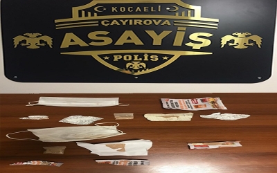 MASKE’DE EROİN VAR