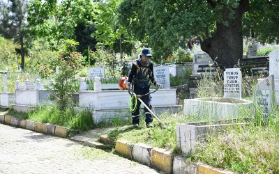 Mezarlıklarda Bayram hazırlığı