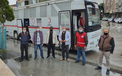 MHP Dilovası İlçe Yönetiminden Kan Bağışı