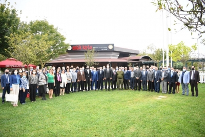 Milletvekili  Yılmaz Kartepe'de 