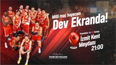 Milli maç Kent Meydanı’nda dev ekranda