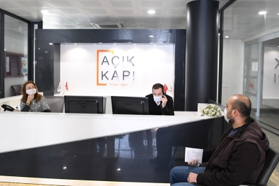 Minikler kumbaralarını bağışladı