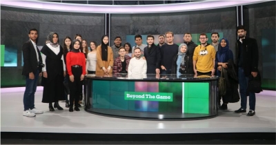 Misafir öğrenciler TRT World stüdyolarını ziyaret etti