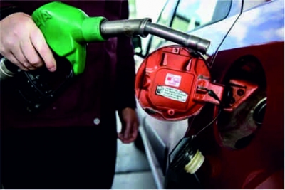 Motorine indirim, benzine zam geliyor!