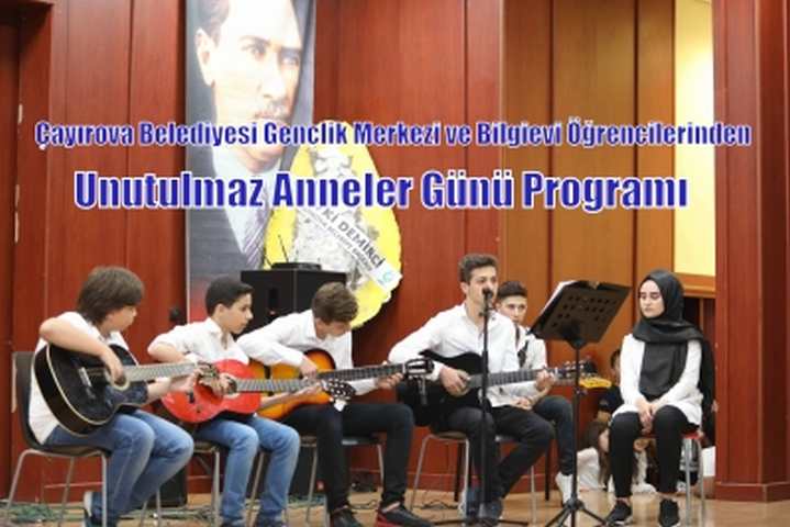 Öğrenci Korosu Hem Neşelendirdi Hem de Duygulandırdı