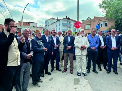  Ömeroğlu Hacıları Uğurladı