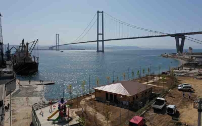 Osmangazi Köprüsü manzaralı sahil parkı şekilleniyor