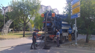 SAĞANAK YAĞIŞ:YAĞMURSUYU HATLARI TEMİZLENİYOR.