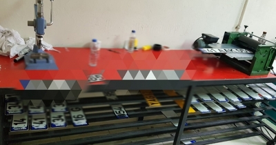 Sahte plakacılar yakalandı