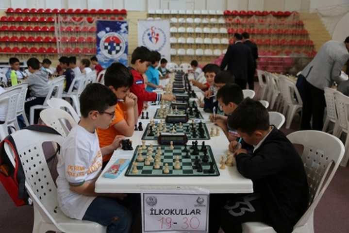 Satranç Turnuvası Büyük İlgi Gördü