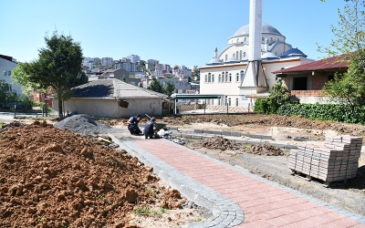 Şehitler Parkı yenileniyor