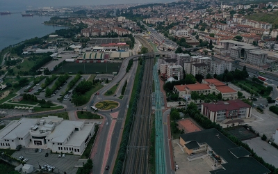 Sekapark’taki yaya geçidinde çalışmalar sürüyor