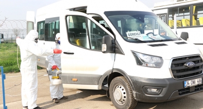 Servis araçları dezenfeksiyon ediliyor