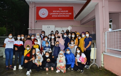 Sevgi Evleri Çocuk Yuvası’nı Ziyaret Etti