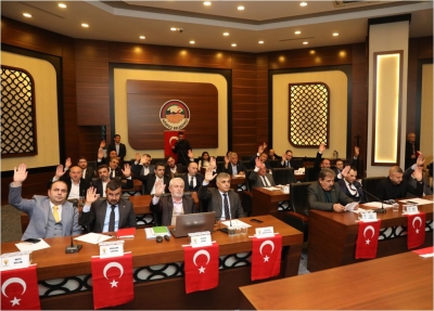 Şirinyalı’ya doğalgaz, Hereke’ye Halk Ekmek