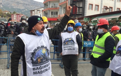 Somalı maden işçileri eylem dönüşü kaza geçirdi: 2 ölü