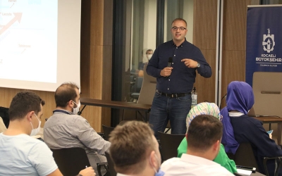 Sosyal Medyada İletişim eğitimi başladı