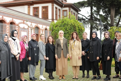 Sümeyye Erdoğan, Marmara Kadınlar Birliği’ne ziyaret