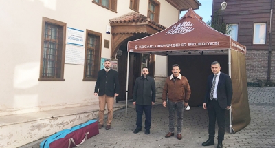 Tarihi Akçakoca Camii’ne portatif çadır