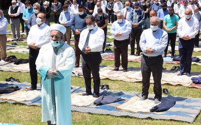 Tarihi Hünkar Çayırında Cuma Namazı