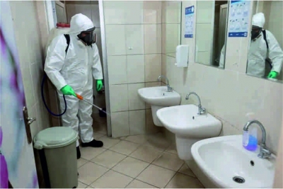 tek tek ilaçlanarak dezenfekte ediliyor. 