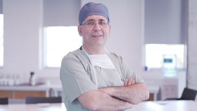 TİROİD KANSERİNİN BELİRTİLERİ NELERDİR ? NASIL TEDAVİ EDİLİR ?