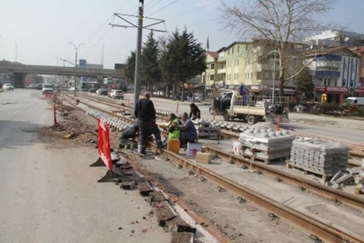 Tramvayda çevre düzenlemesi yapılıyor
