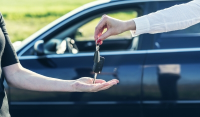 Türk Halkı Aracından Çabuk Sıkılıyor!