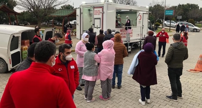 Türk Kızılay Darıca Şubesi'nden İftariyelik İkramı