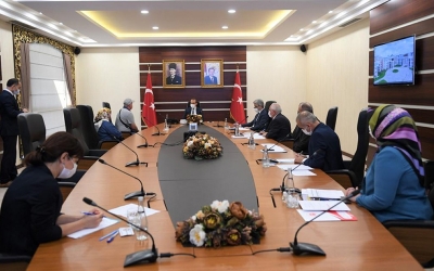 VALİ HALKI DİNLEDİ