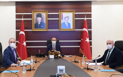 Vali Yavuz, Brifing Aldı