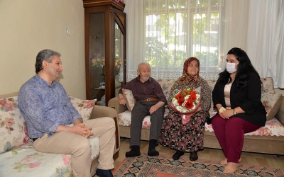 VALİ YAVUZ'UN EŞİ  ŞEHİT AİLELERİNİ UNUTMADI