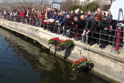 Vapur faciasında ölenler törenle anıldı