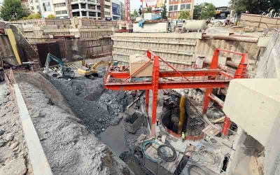 Yerin 52 metre altına indi