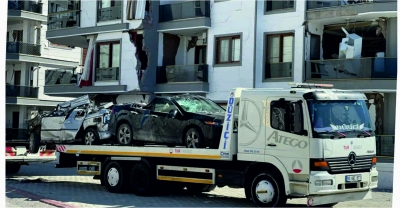 Yüzlerce Çekici ve Vinci Deprem Bölgesine Seferber Etti