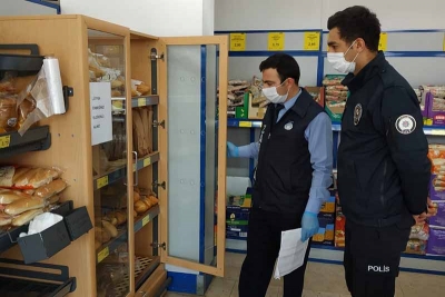 Zabıtadan Marketlere Sosyal Mesafe Denetimleri